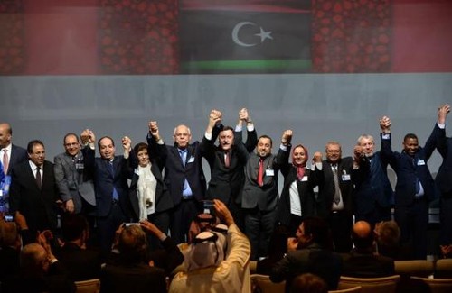 Libye : un accord contesté, signé sous l'égide de l'ONU - ảnh 1